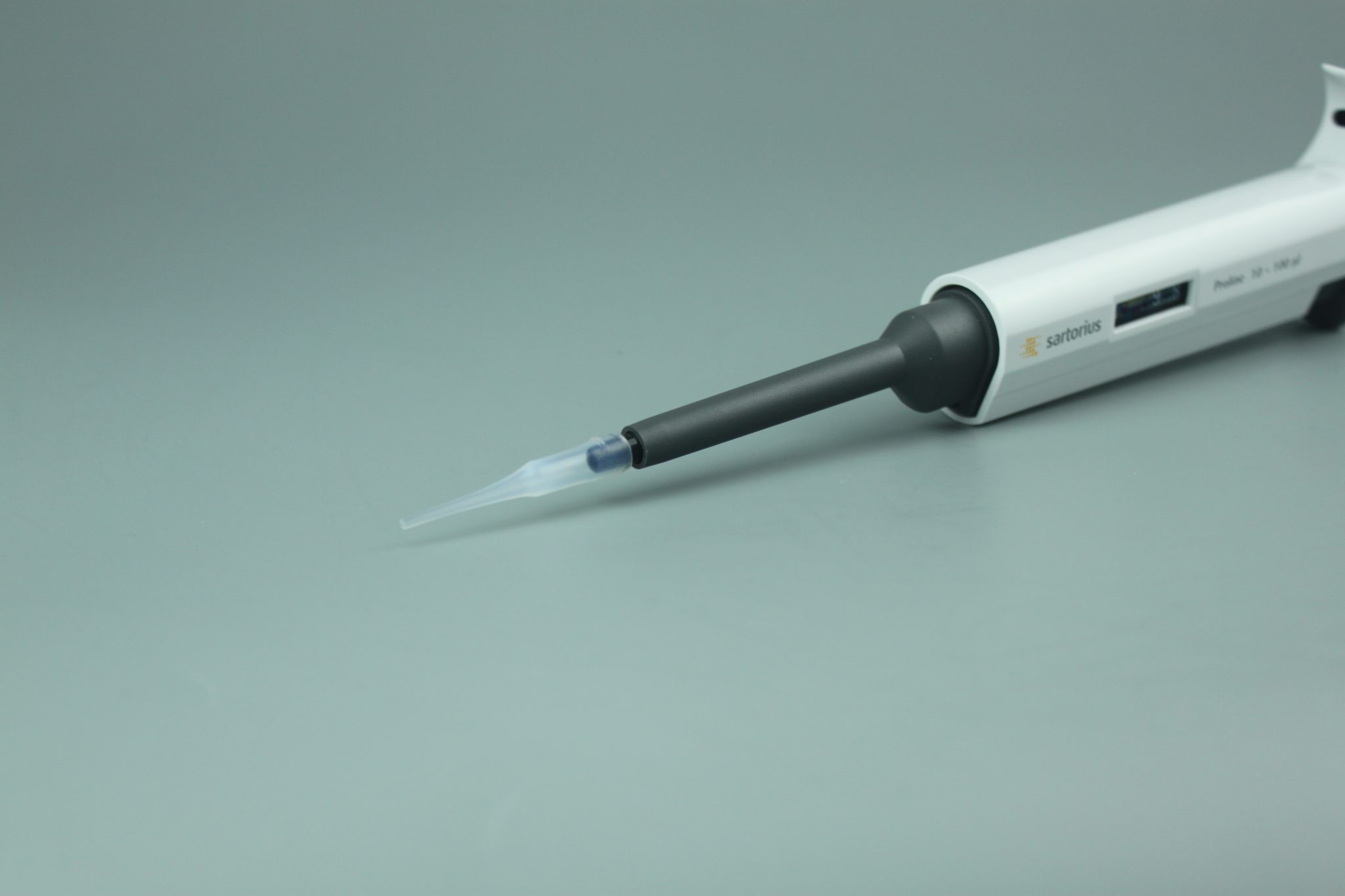 Types and characteristics of laboratory pipette tips---Nanjing Binglab